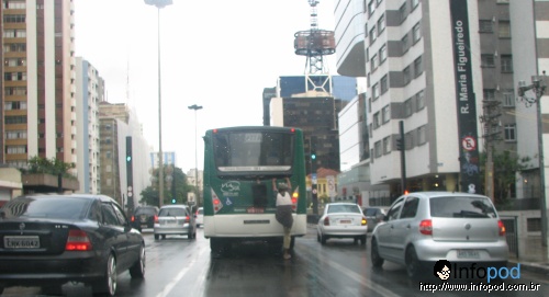 Esquiando na Paulista